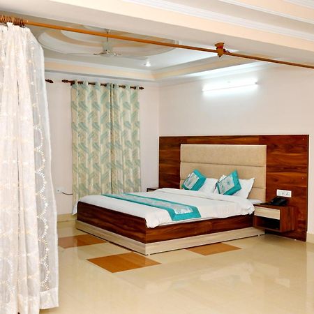 Hotel Prasanna Inn Ришикеш Экстерьер фото