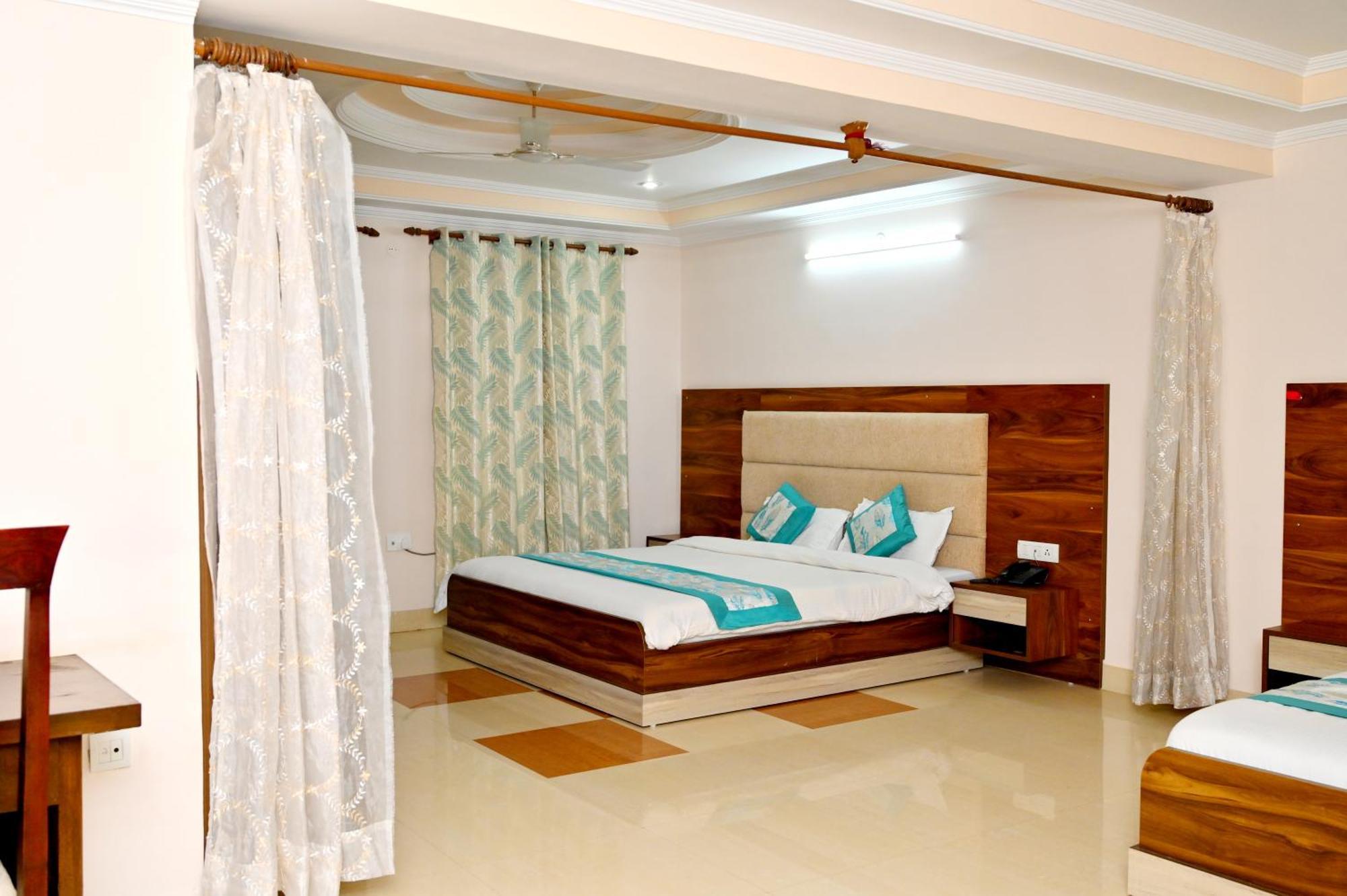 Hotel Prasanna Inn Ришикеш Экстерьер фото