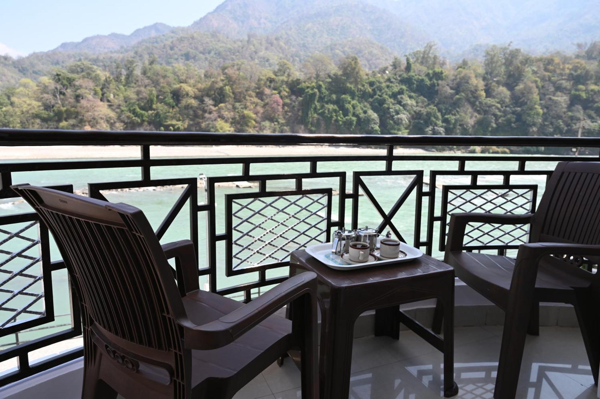 Hotel Prasanna Inn Ришикеш Экстерьер фото